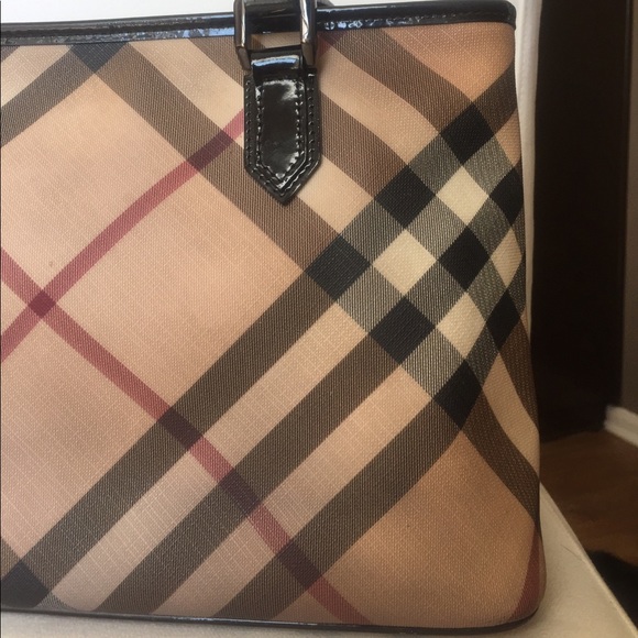 Burberry Nova Check Tote - Picture 2 of 8