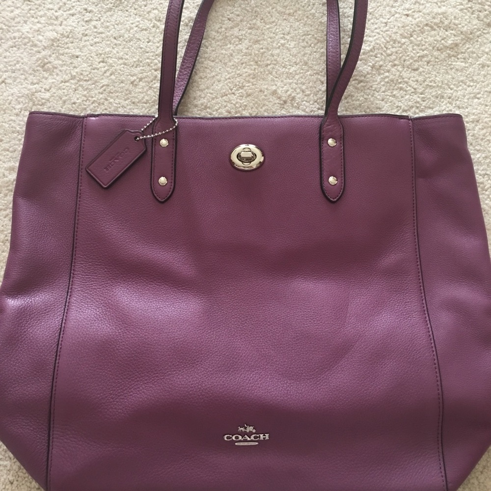 New coach leather bag