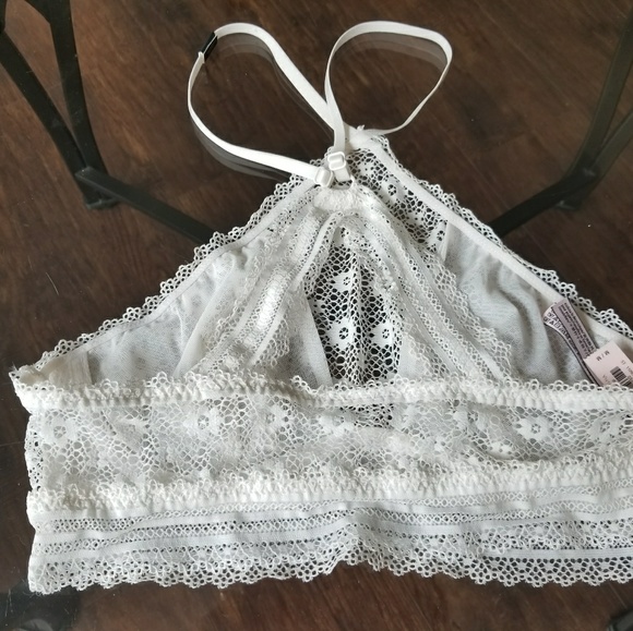 NWT Victoria's Secret bralette - Picture 2 of 3