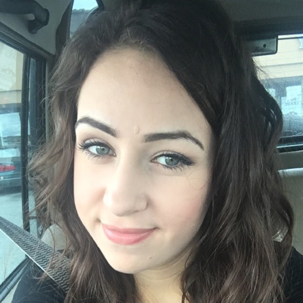 Meet your Posher, Emily