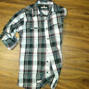 Airwalk button up shirt NWOT