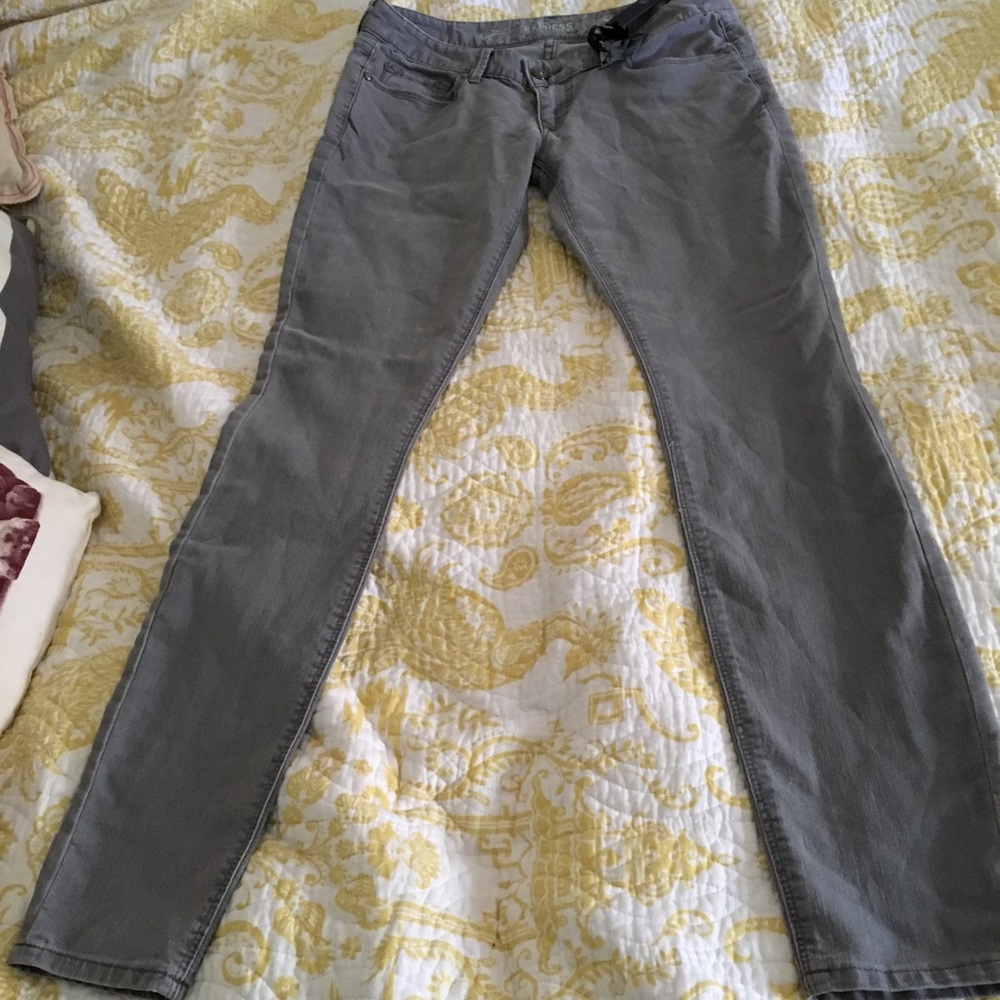 Grey Express skinny jeans- size 6 NWT