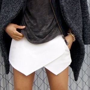 White envelope skirt