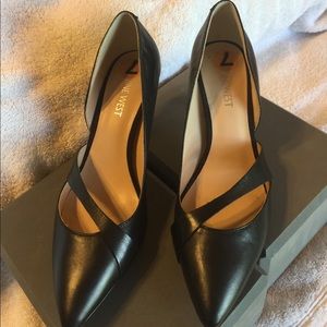 Nine West women’s black heels.