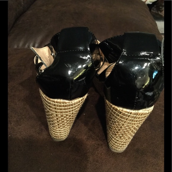 Black Strap Wedge Women Shoes - Picture 3 of 3