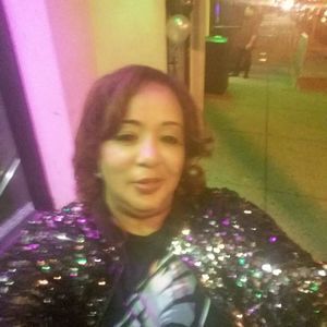 Meet your Posher, Elisa