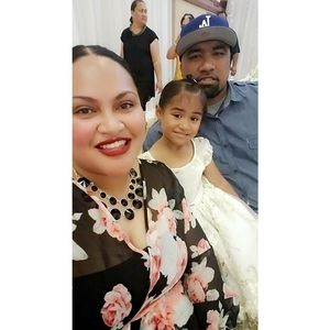 Meet your Posher, Uheina