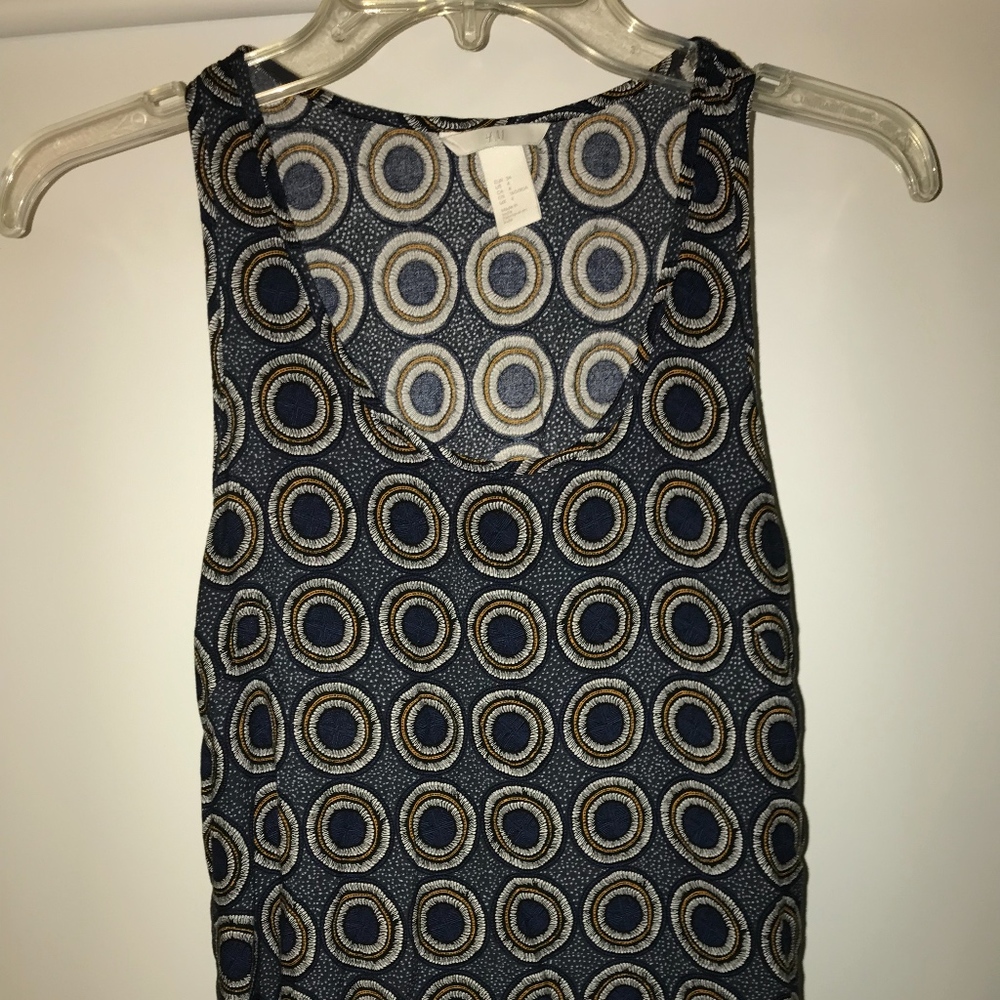 Light Pattern Top