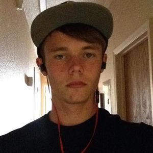 Meet your Posher, Topher