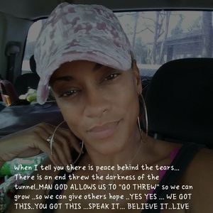 Meet your Posher, Tee