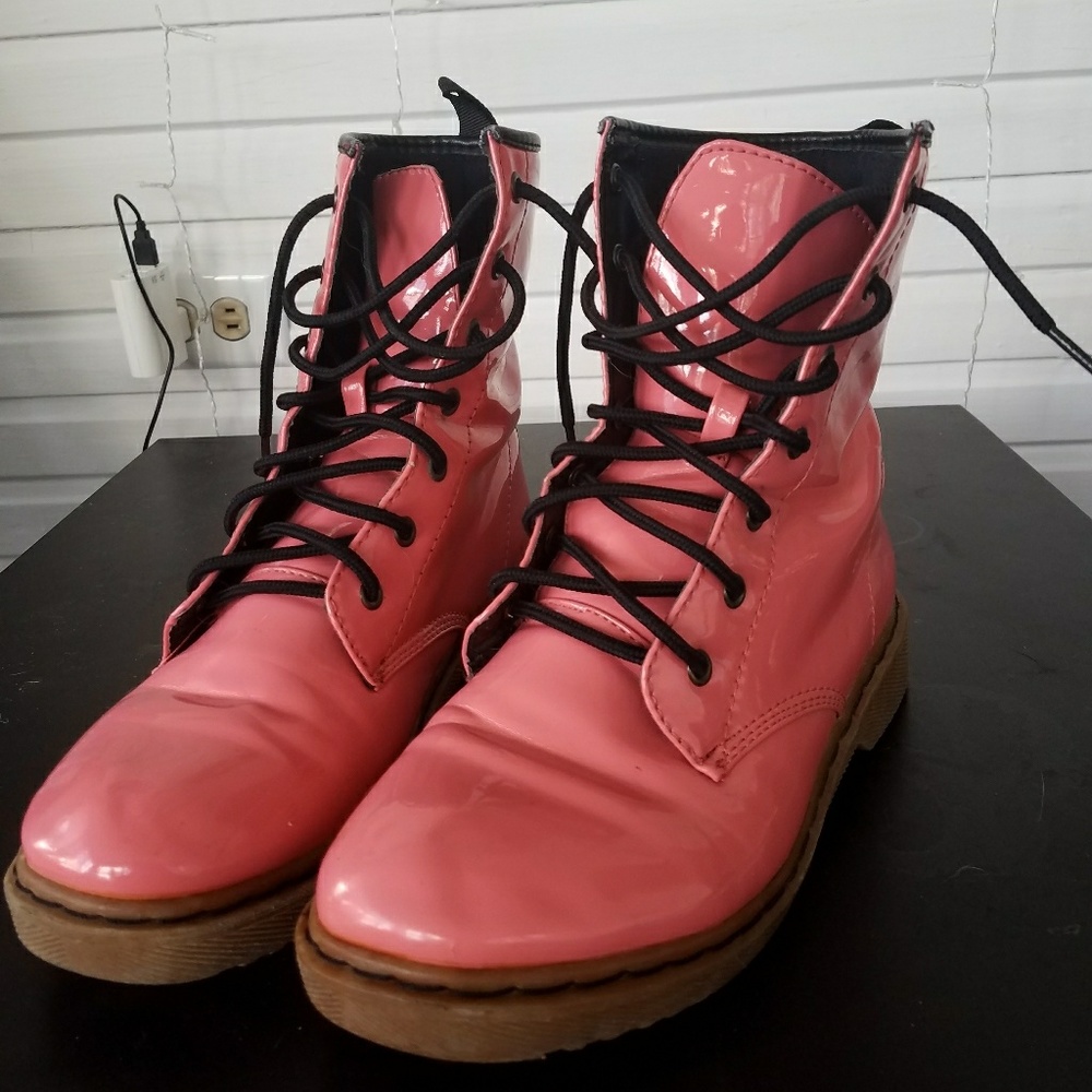 Salmon Combat Boots