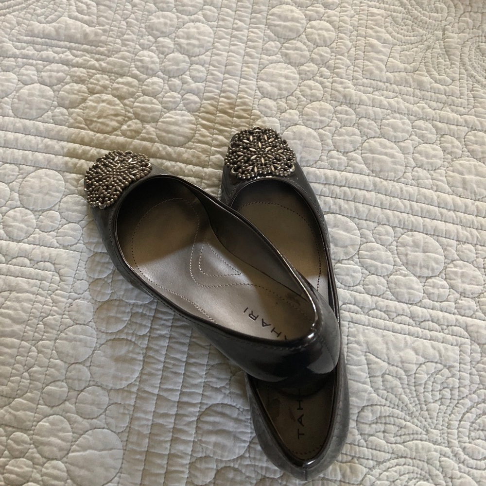 Tahari Gray Patent Leather Low Heeled Loafers