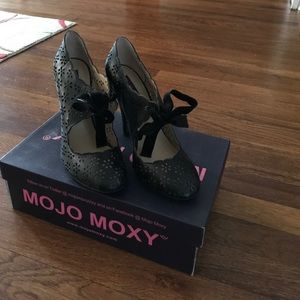 Bunny Black Mojo Moxy