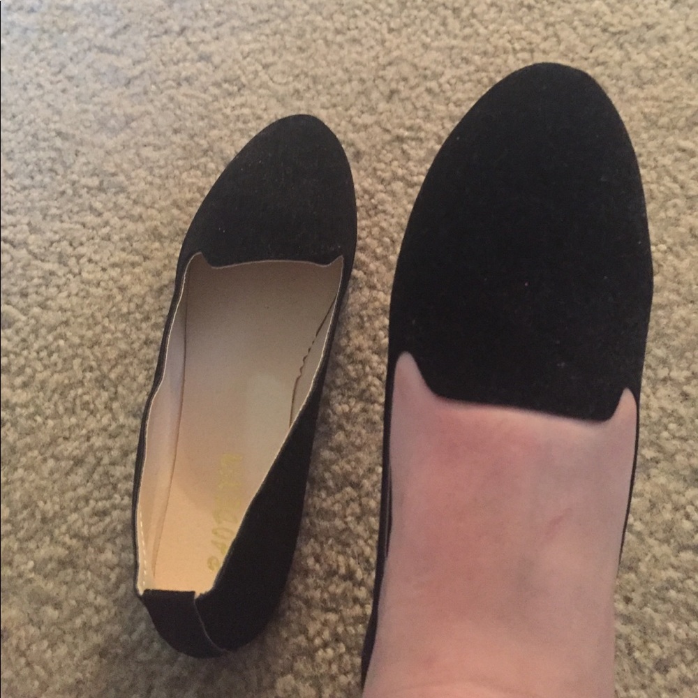 Black slip flats
