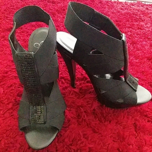 Platforms - Picture 2 of 4