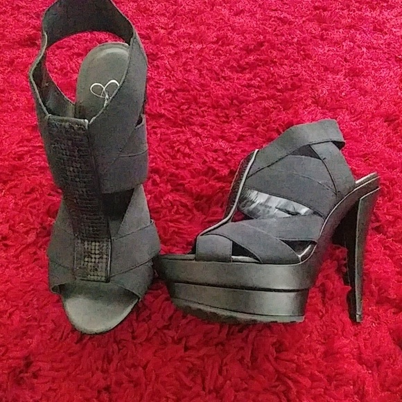 Platforms - Picture 4 of 4