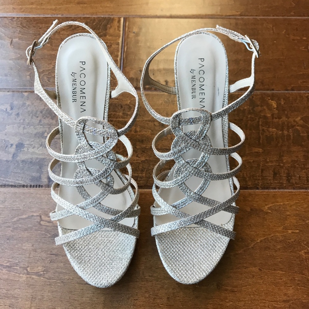 Pacomena by Menbur champagne heels