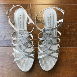 Pacomena by Menbur champagne heels