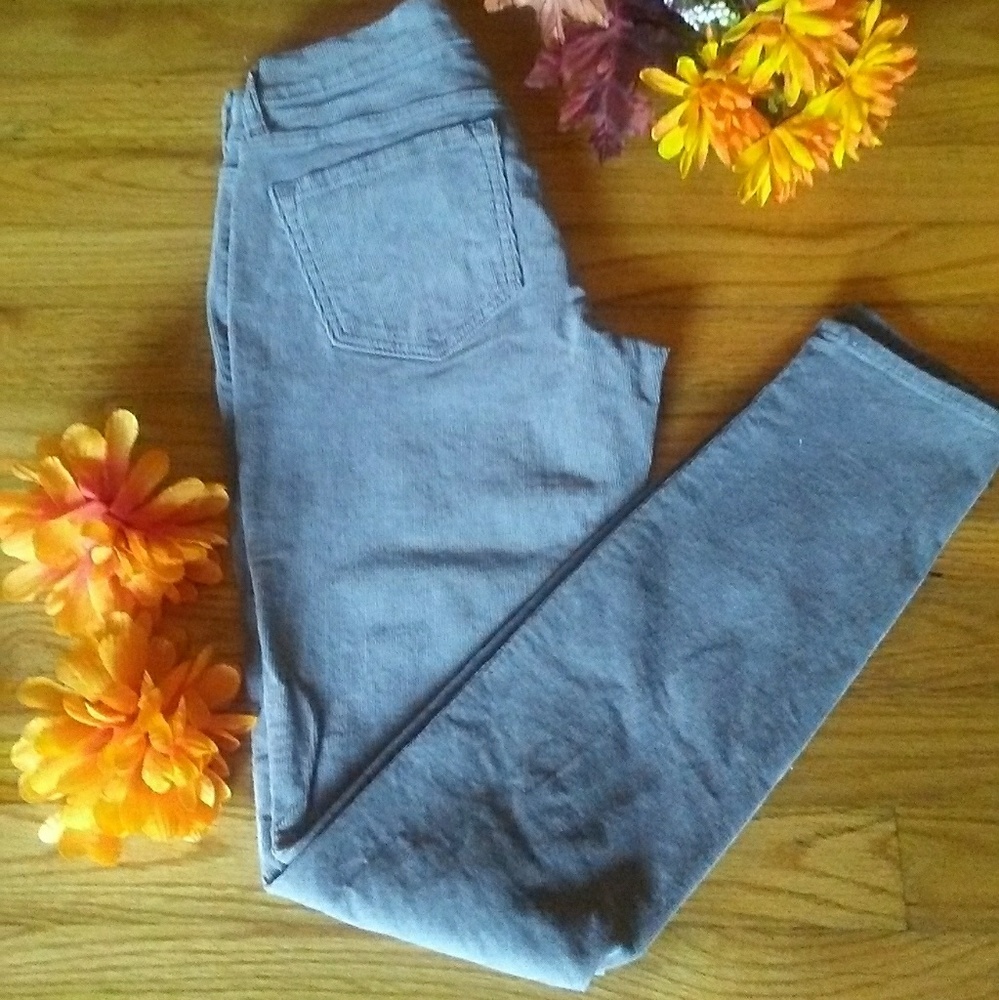 Old Navy Courdroy Jeans in Junior's 2