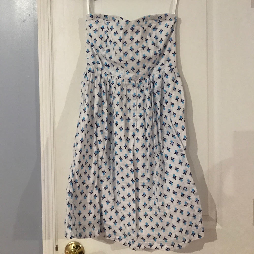 Really cute strapless old navy dress