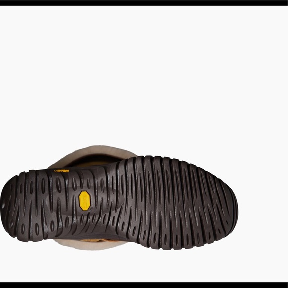 UGG Australia Miko Waterproof/Cold Rated Boots - Picture 6 of 7