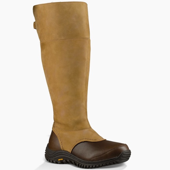 UGG Australia Miko Waterproof/Cold Rated Boots - Picture 7 of 7