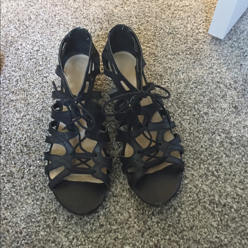 🌸 3 for $10 // Wedge sandals