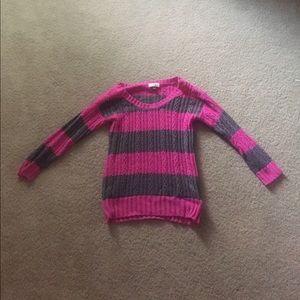 Long sleeved sweater