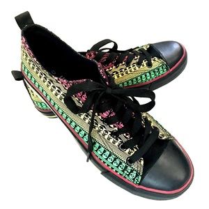 Hot Topic Unisex 8/10 Rasta Skull Sneakers