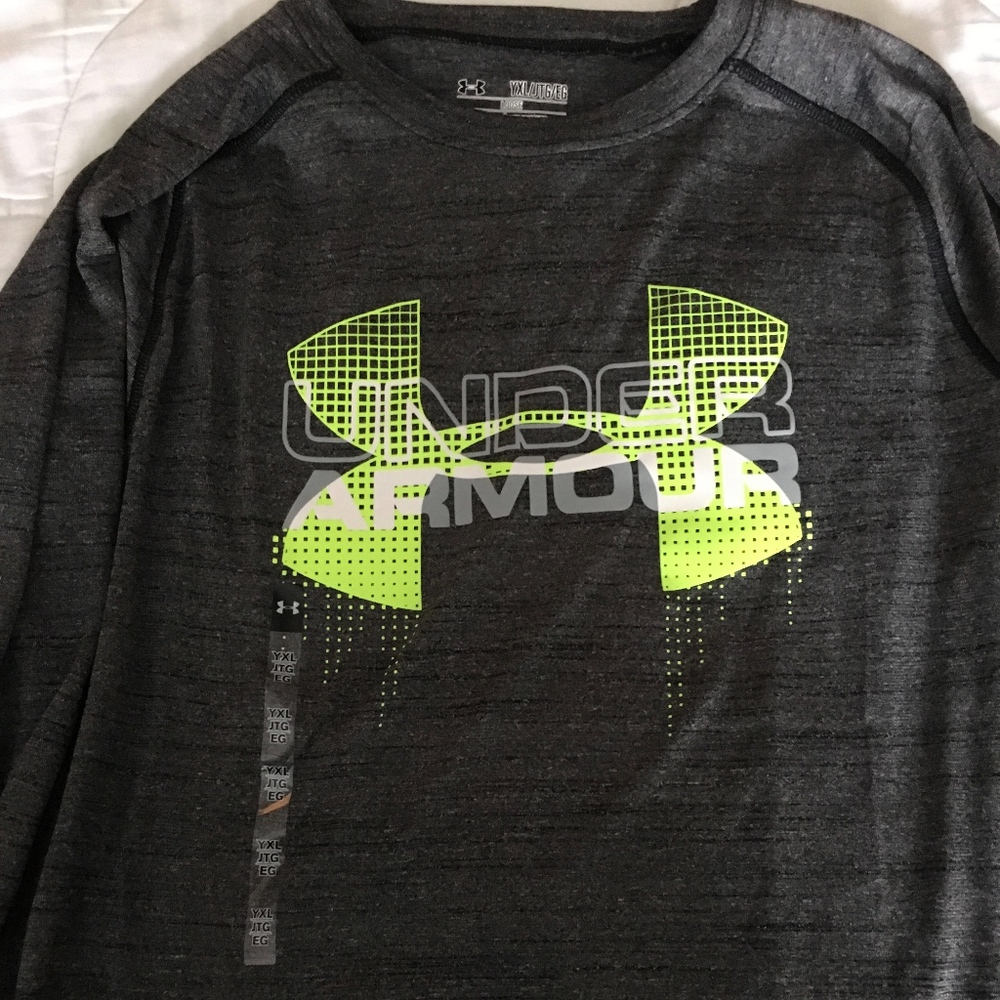 Under Armour, YXL, Lose fit, heat gear