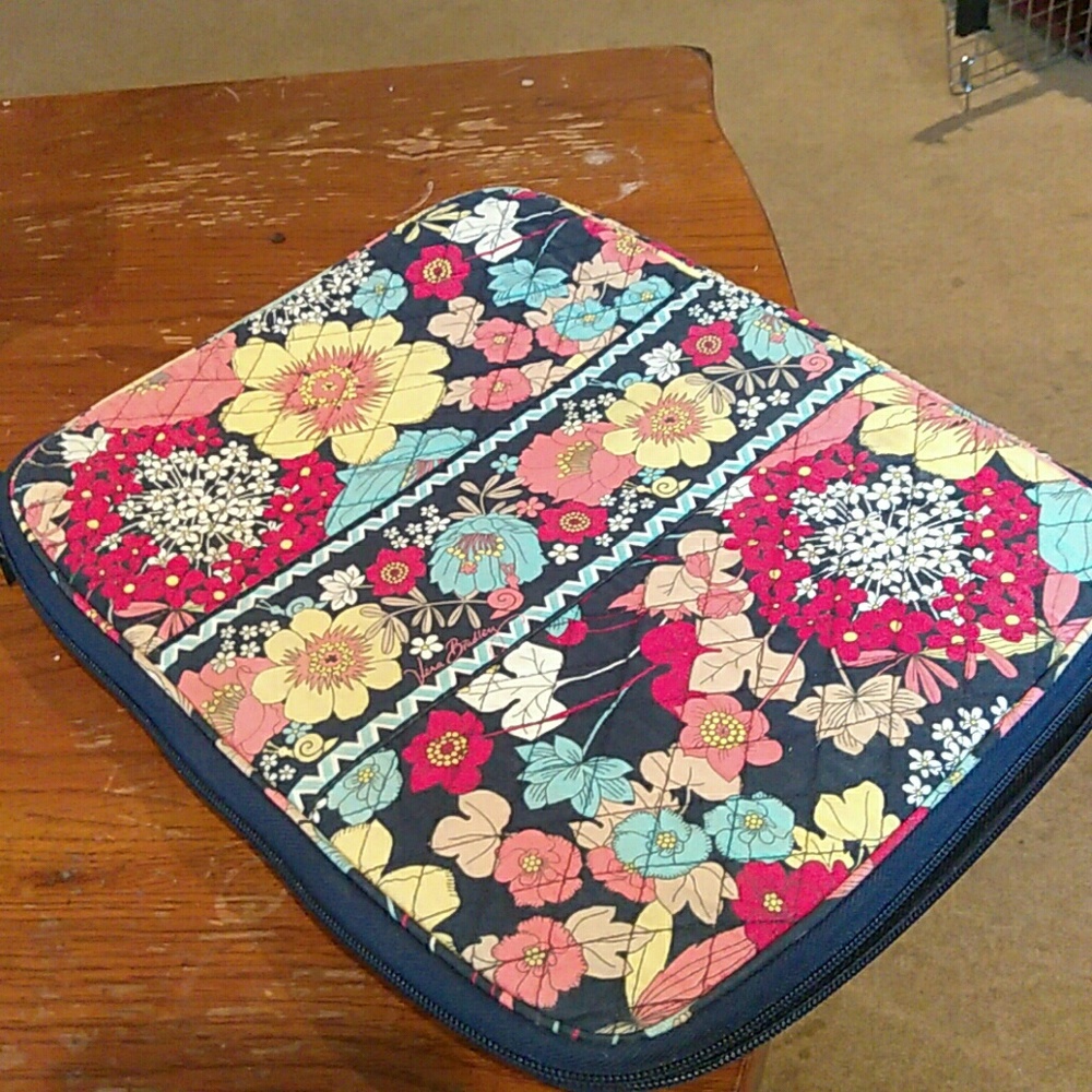 Vera Bradley laptop case 13"