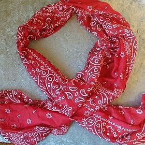 Bandana print scarf