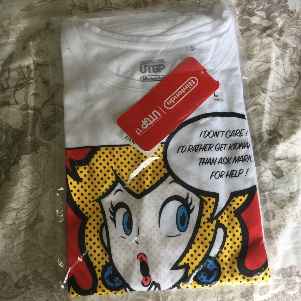 Uniqlo X Nintendo Princess Peach Tee