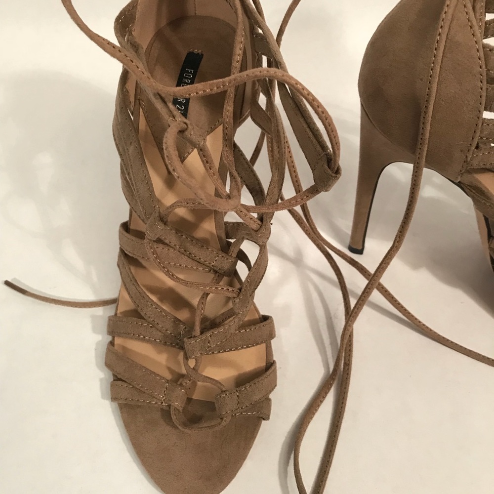 Forever 21 Suede Tan Heels Sandals - sz 7.5 - Picture 2 of 6