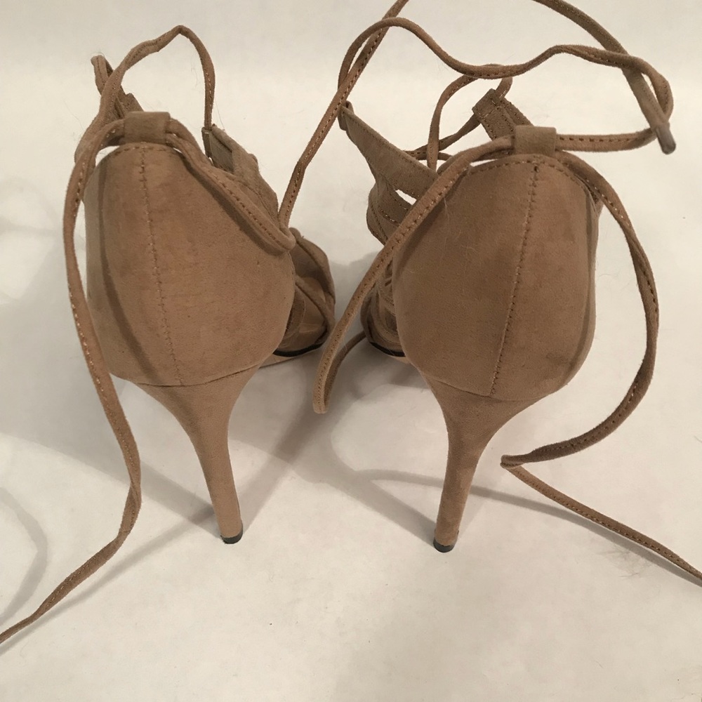 Forever 21 Suede Tan Heels Sandals - sz 7.5 - Picture 4 of 6