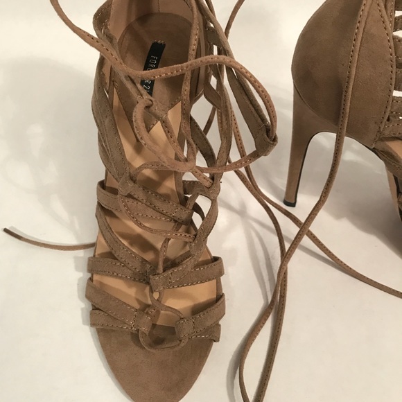 Forever 21 Suede Tan Heels Sandals - sz 7.5 - Picture 2 of 6