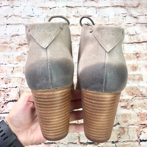 [TOMS] Lace Up Lunata Desert Taupe Suede Booties - Picture 4 of 8