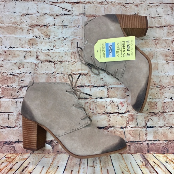 [TOMS] Lace Up Lunata Desert Taupe Suede Booties - Picture 2 of 8