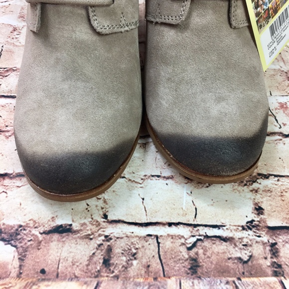 [TOMS] Lace Up Lunata Desert Taupe Suede Booties - Picture 3 of 8