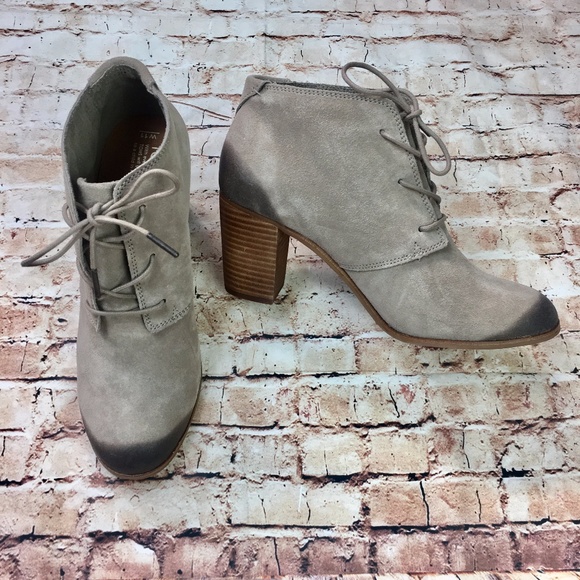 [TOMS] Lace Up Lunata Desert Taupe Suede Booties - Picture 5 of 8