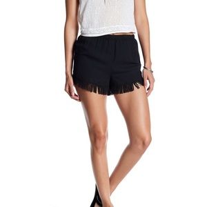 Soprano fringe shorts