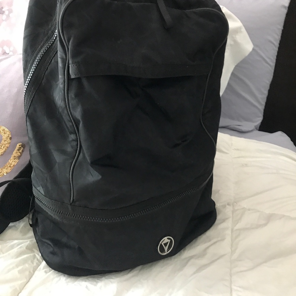 Lululemon- Ivanna backpack