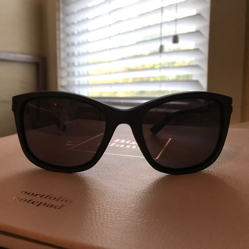 Oakley Drop In