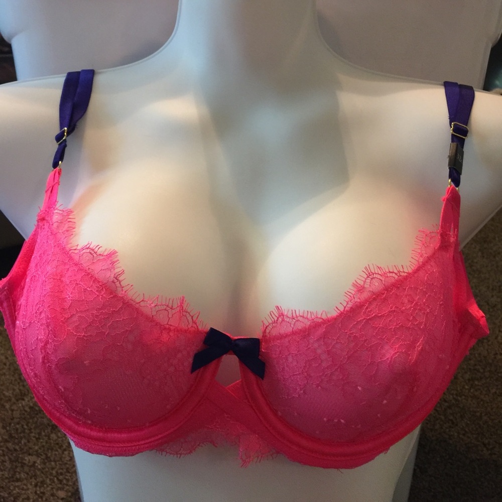 Brand new bra great for Christmas or birthdays!