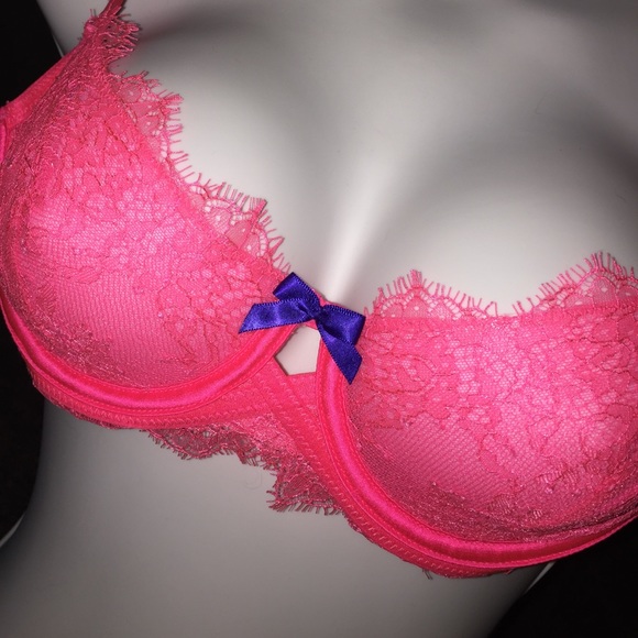 Brand new bra great for Christmas or birthdays! - Picture 2 of 3