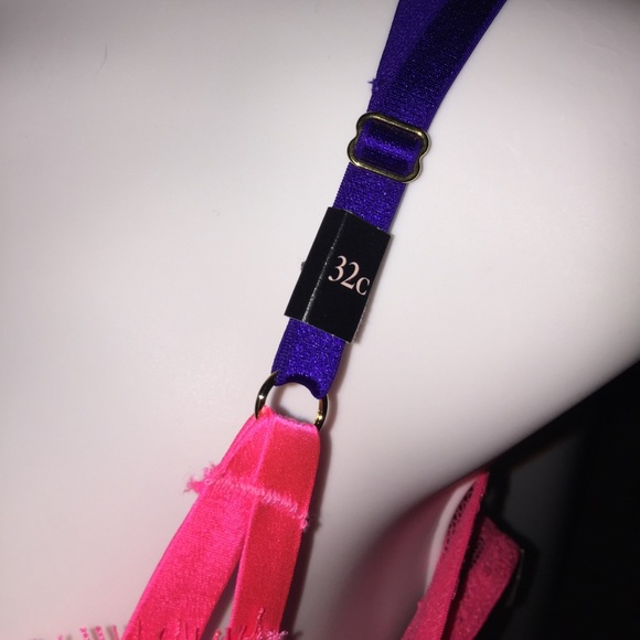 Brand new bra great for Christmas or birthdays! - Picture 3 of 3