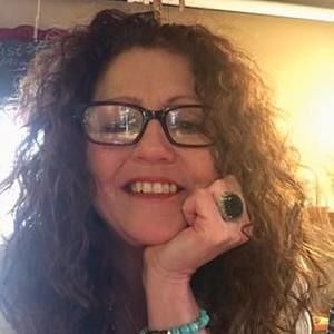 Meet your Posher, April