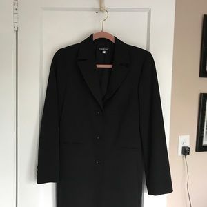 Bebe 3/4 black blazer in size 4 NWOT