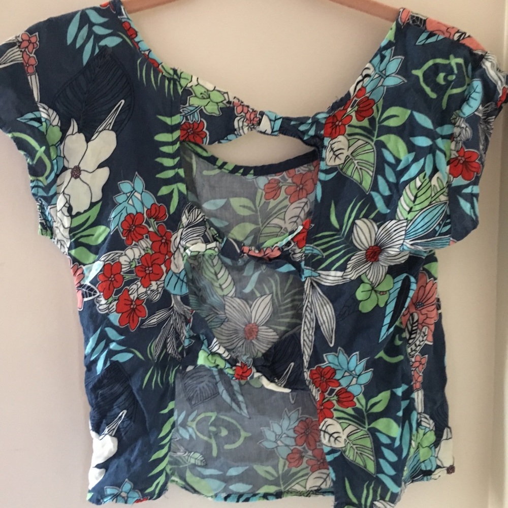 Floral tee