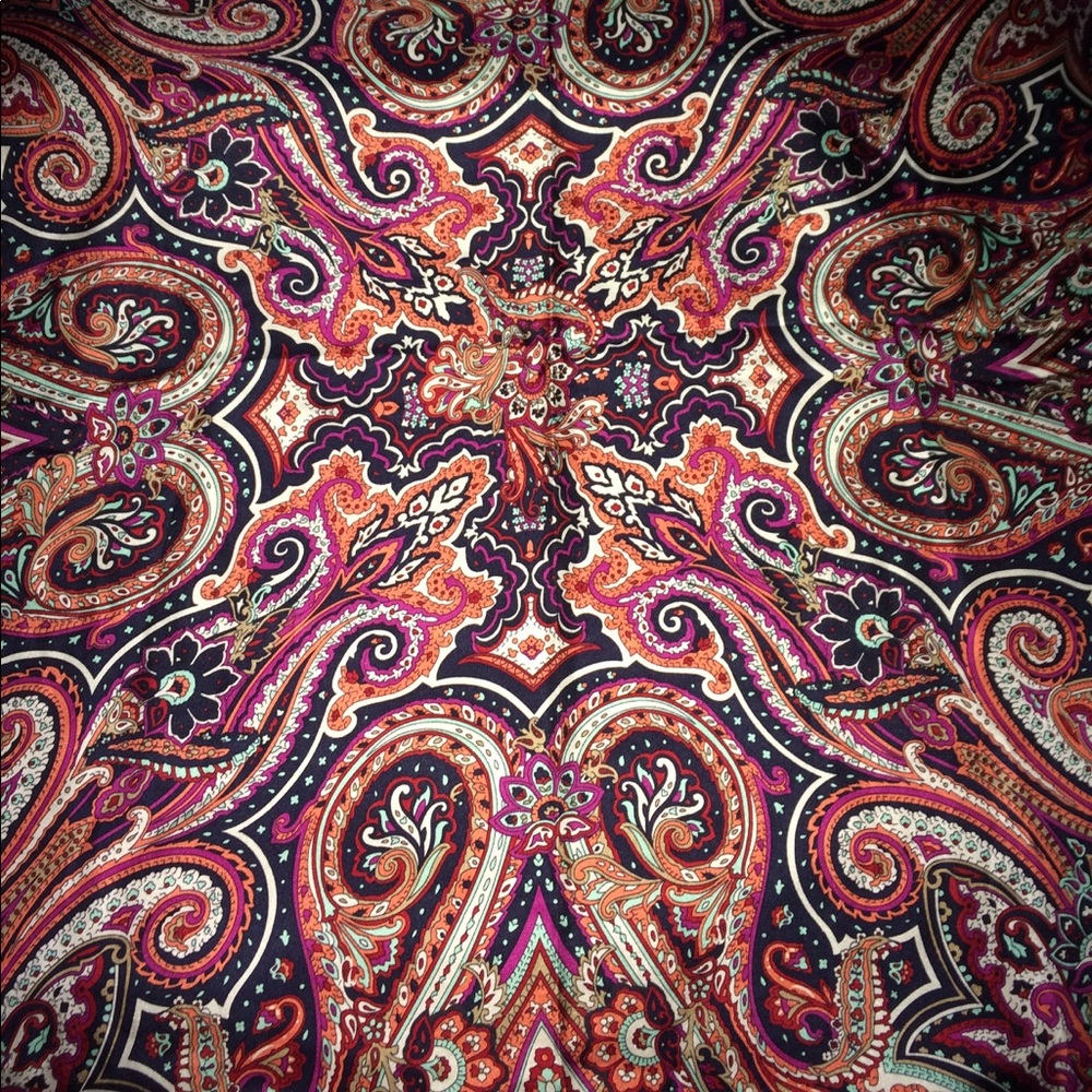 TALBOTS ⬛️ scarf.     194